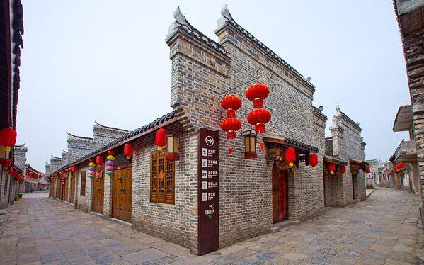 救援顽皮小猴